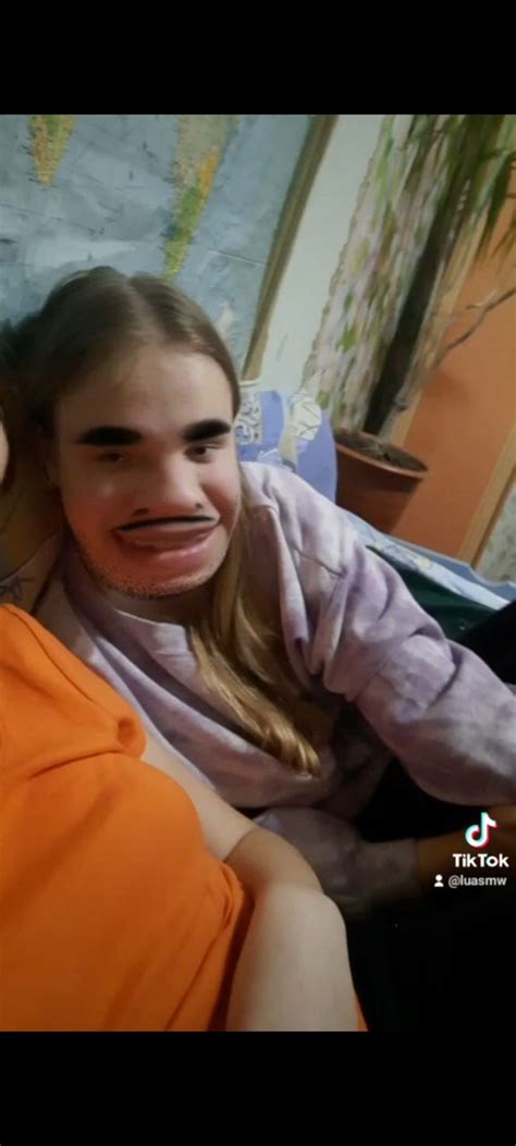 Pin von lipsiz auf Полина лошпед