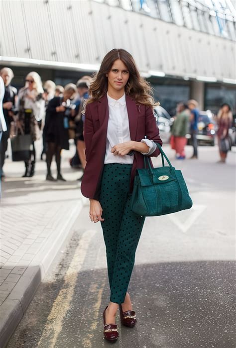 green shirt what color pants 4