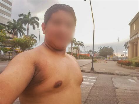 Mis Pezones A La Vista En La Ciudad Tetillas De Macho 01 25 Nude