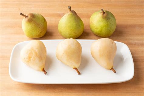 How To Poach A Pear