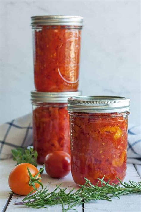 Canning Stewed Tomatoes {Canning Crushed Tomatoes}