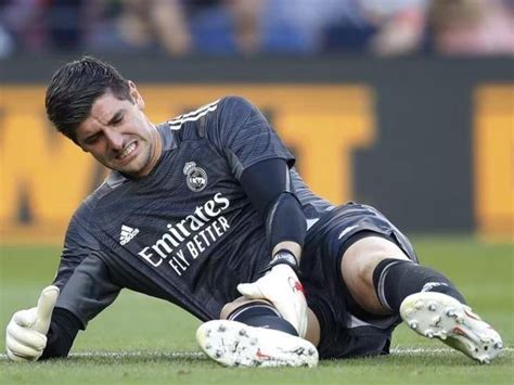 Courtois Nuovo Infortunio Il Portiere Del Real Madrid Si Rompe Il