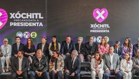 Presenta Xóchitl Gálvez a su equipo de campaña rumbo a las elecciones