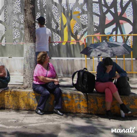 Gobierno Desaloja A Familias Que Dorm An Afuera Del Hospital Ni O Poblano