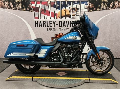 Harley Electra Glide In Blue