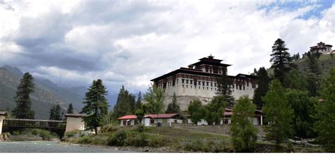 Rinpung Dzong Paro | Paro Dzong | Bhutan Himalayan Holidays