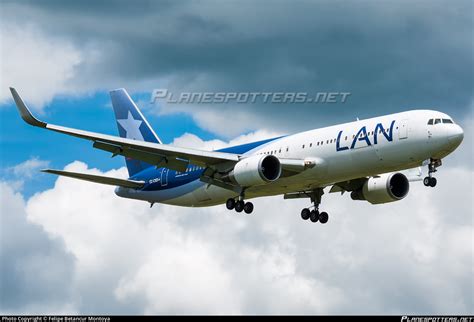 Cc Cxd Lan Airlines Boeing Er Wl Photo By Felipe Betancur