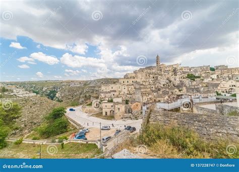 Panoramablick Von Typischen Steinen Sassi Di Matera Und Von Kirche Von