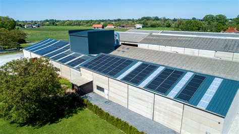 Installatie Van 200 Zonnepanelen Picavet Zulte Suntronics Pro