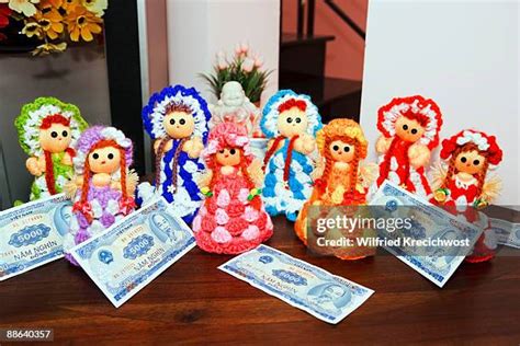 Money Puppet Photos And Premium High Res Pictures Getty Images