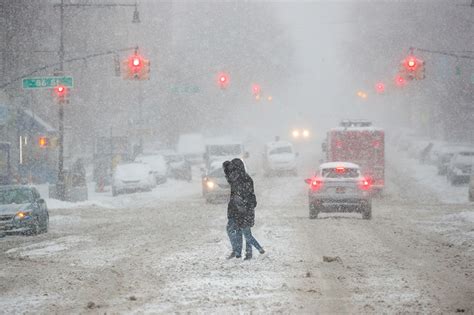 Snow Wind Hammer U S Northeast In Life Threatening Blizzard ABS