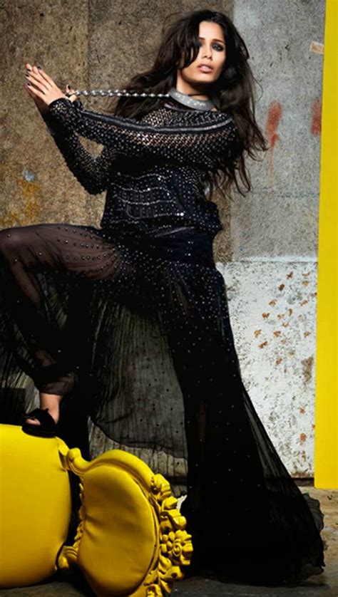 Freida Pinto S Hot Photos Vogue Magazine Sexy Photolite