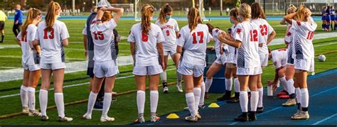 Girls Soccer Goes Undefeated In Regular Season The Searchlight