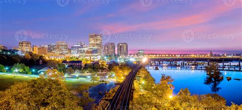 Downtown Richmond, Virginia skyline 3178129 Stock Photo at Vecteezy