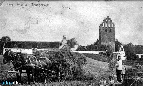 arkiv dk Høje Taastrup kirke og præstegården set fra Roskildevej I