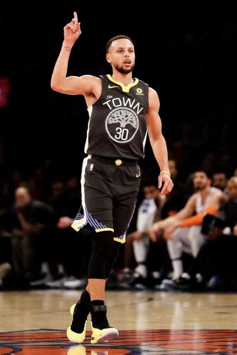 Pin De Lisa Wiebe En Stephen Curry Jugadores De Baloncesto Basquetball Jugadores De La Nba