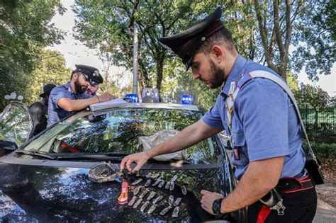 Spaccio Di Droga A Bologna Al Pilastro Smantellato Il Bazar Della Coca