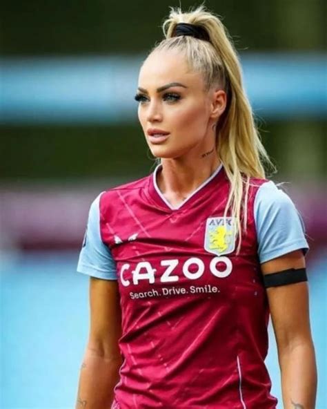 Una jugadora del Aston Villa rechazó una gran suma de dinero que le