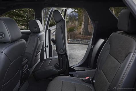 2019 Chevy Traverse Leather Seat Covers - Velcromag