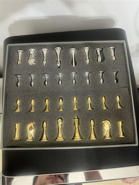 The Official Franklin Mint Star Trek Tridimensional D Chess Set