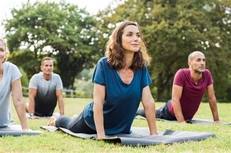 Comment le yoga peut il aider à lutter contre le stress à tout âge