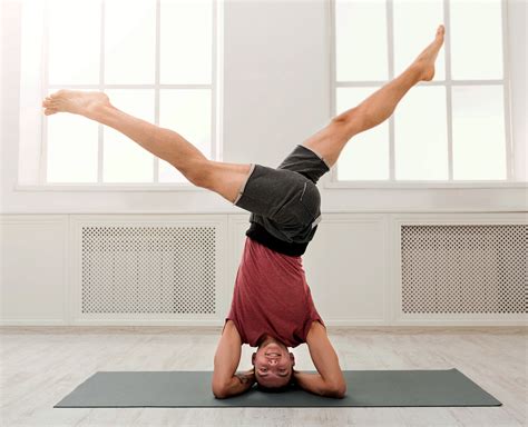 10 Awesome Yoga Poses For Men - YOGA PRACTICE