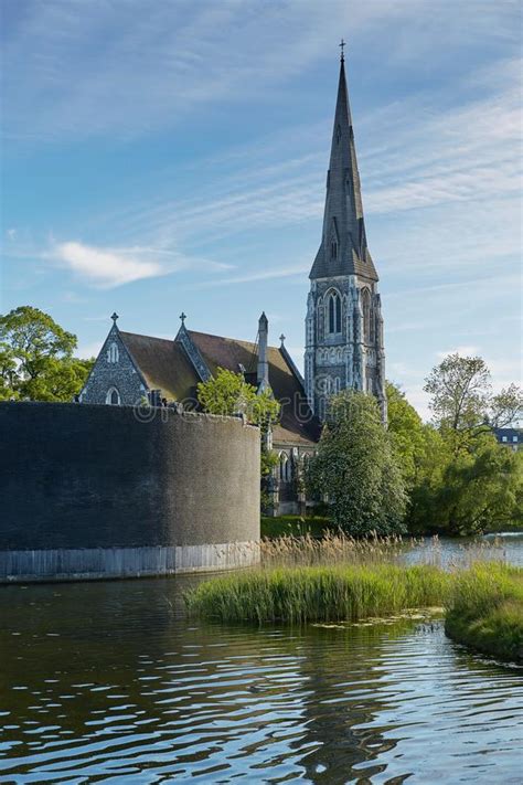 La Iglesia De San Alban A La Que A Menudo Se Hace Referencia