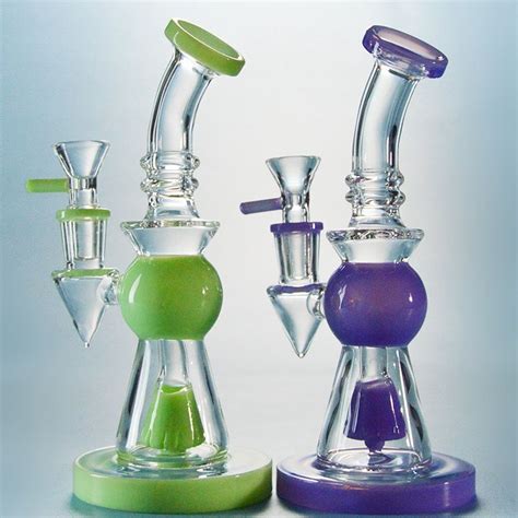 2020 Heady Glass Bongs Showerhead Percolator Dab Rig Pyramid Design Water Pipe With 14mm Bowl