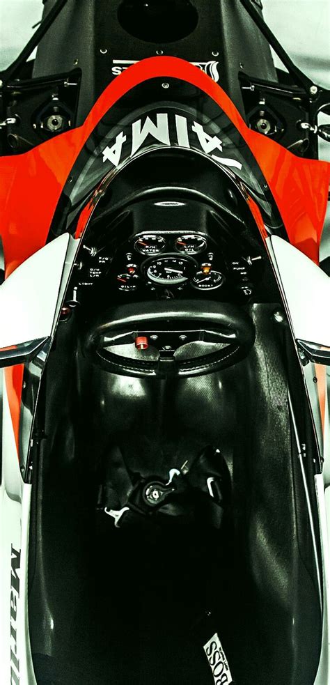 Cockpit Over-view of McLaren MP4/1 Formula 1