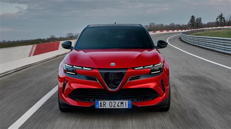 Alfa Romeo Junior Prezzi Promo Motorizzazioni Al Configuratore