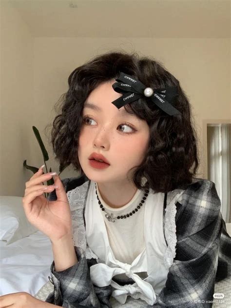 𖦹 Ulzzang girl 𖦹 | Hollywood hair, Alternative makeup, Ulzzang girl