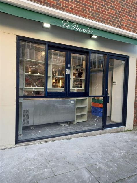 Aluminum Shop Front Installation In London Ukshopsfronts Medium