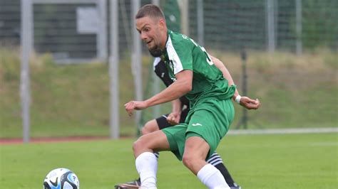 32 0 Gütersloh demontiert Kaan Marienborn Jetzt kommt Kiel kicker