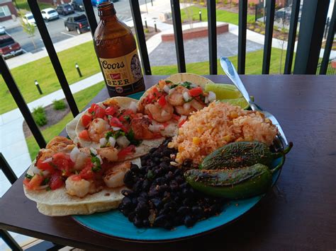 Shrimp tacos, rice and beans! : r/FoodPorn