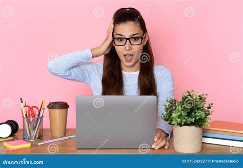 Pretty Brunette Woman Independent Contractor Have Lot Of Work Stock Image Image Of Woman