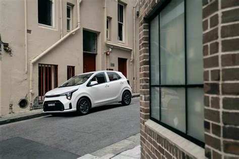 Kia Picanto 2024 Sport και GT Line Πικάντικο TheCars gr