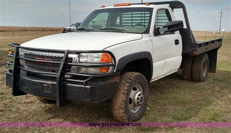 2003 Gmc Sierra 3500 Flatbed Pickup Truck In Leon Ks Item L7337 Sold Purple Wave