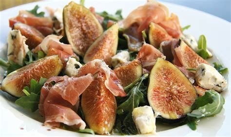 Fig, Gorgonzola and Prosciutto Salad - The Culinary Chase