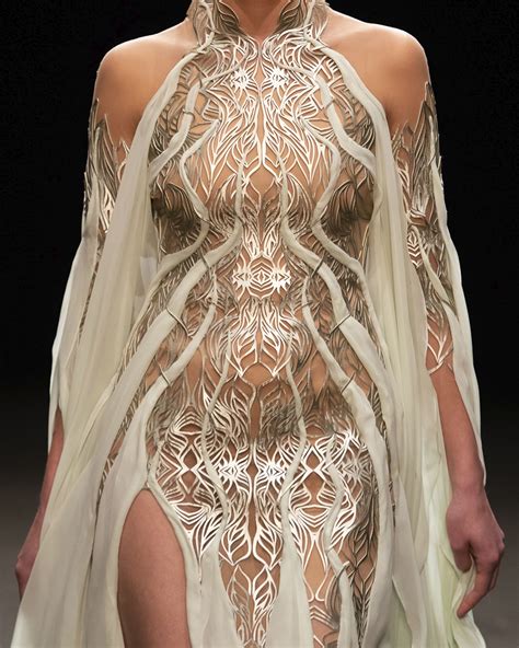 Look 4 Detail Roots Of Rebirth Iris Van Herpen Couture Haute