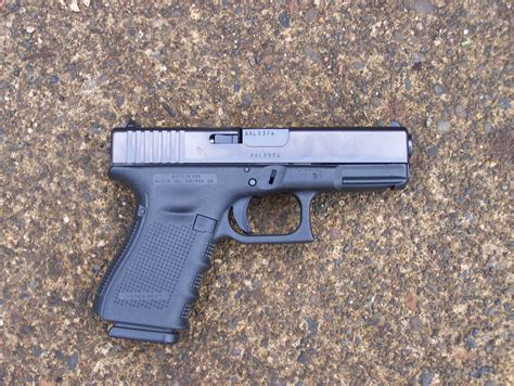 GLOCK 19 Gen 4 Review - AllOutdoor.com