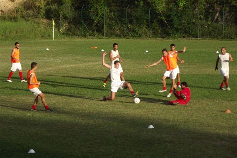 CENTROABRUZZONEWS SULMONA CALCIO PROSEGUE RITIRO A CAMPO DI GIOVE