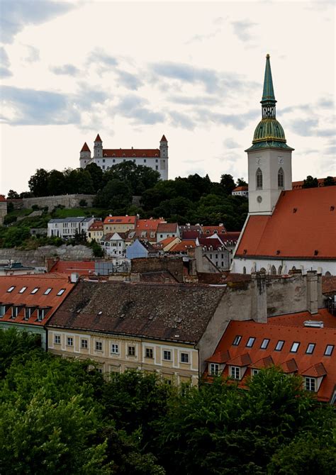 Solve Dom Sv Martina Bratislava Jigsaw Puzzle Online With 35 Pieces