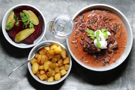 Boeuf Stroganoff Ein Russischer Klassiker Der Internationalen