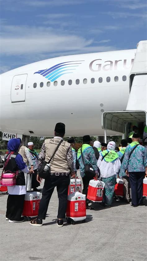 Mesin Pesawat Jemaah Haji Terbakar Kemenag Tegur Keras Garuda Indonesia