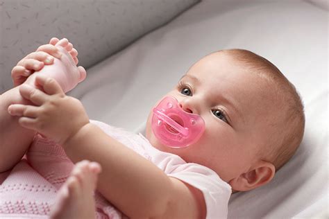 10 Pacifier Benefits For Baby Sleep Time Chicco