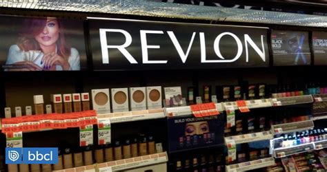 Revlon empresa de cremas y cosméticos con 90 años de antigüedad se