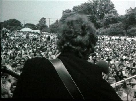 On July 25 1965 Bob Dylan Goes Electric At The Newport Folk Festival