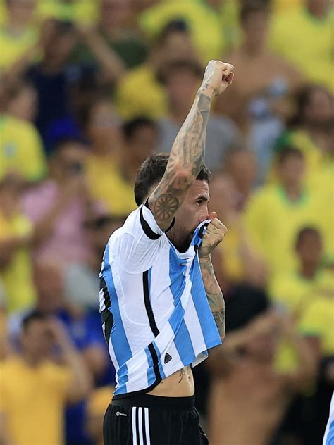 Argentina acaba con el invicto de Brasil por Eliminatorias