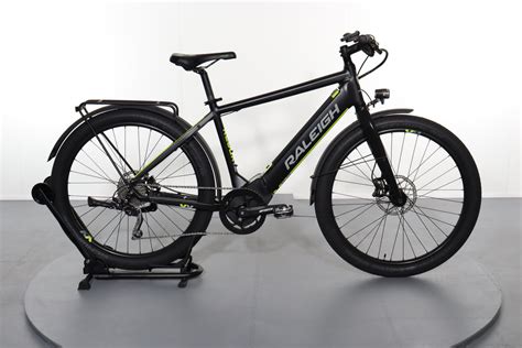 Raleigh Redux e-bike refurbished | Upway