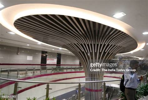 Janakpuri West Metro Photos and Premium High Res Pictures - Getty Images